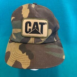 Vtg Tonkin Made in the USA Caterpillar Camouflage Truckers Snap-Back Cap